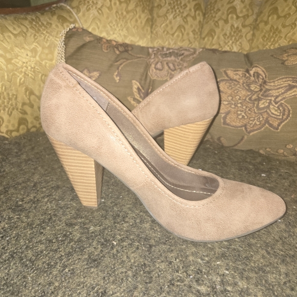 Rampage taupe 10M 3 inch stacked heel - Picture 3 of 10